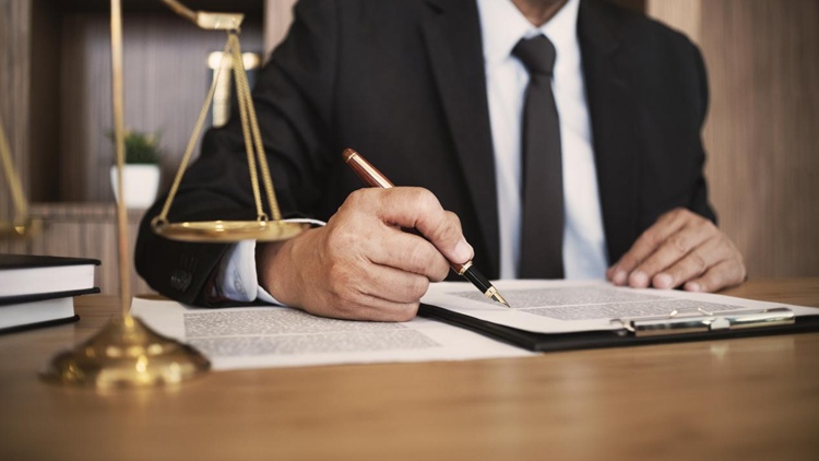 冠领律师代理上海徐汇劳动争议案仲裁告捷