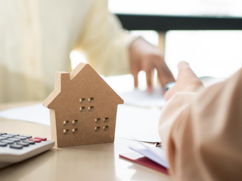 租房饱受漏水、噪音等困扰，冠领律师据理力争助租客退回11万余元租金-1