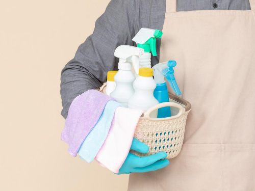 保洁员连续工作12年公司不再续签，冠领律师据法力争助其获10万余元赔偿-1