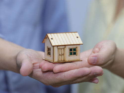 买弟弟农村房还遇拆房赖账?冠领律师巧用证据链助委托人获判返还45万元购房款-1 买弟弟农村房还遇拆房赖账?冠领律师巧用证据链助委托人获判返还45万元购房款-1