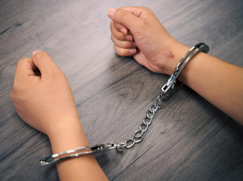 刑满释放人员再犯罪，冠领律师依法排除加重情节使其获从宽处罚-1