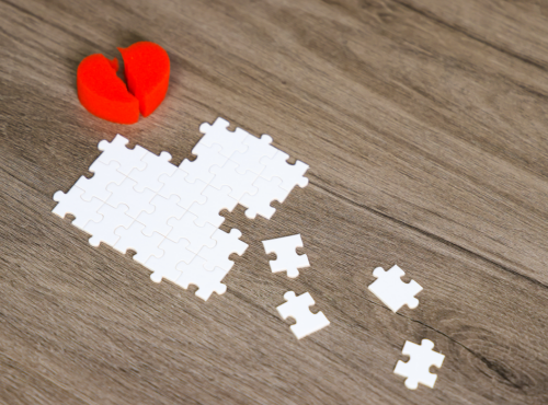 退休老人患病遭丈夫冷遇,冠领律师代理其离婚案件调解成功,为其争取45万元权益保障-1 退休老人患病遭丈夫冷遇,冠领律师代理其离婚案件调解成功,为其争取45万元权益保障-1