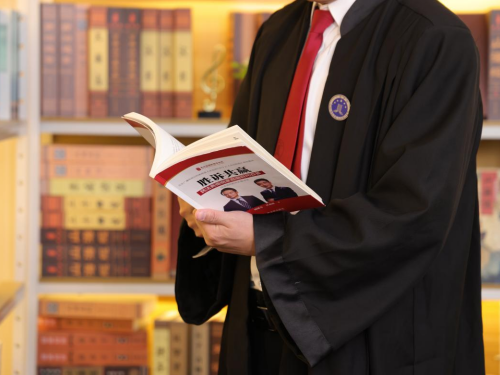 重庆男子与妻子分居五年离婚被驳回，冠领律师助其离婚并拿到孩子抚养权-2