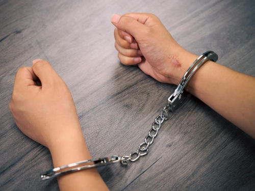 男子微信群抢红包涉嫌掩饰、隐瞒犯罪所得罪，冠领律师助其获不起诉决定-2