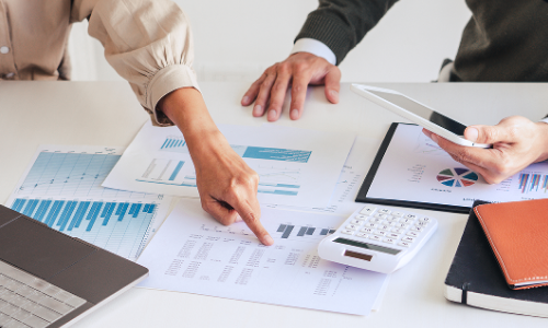 1684744523345878.png 法律顾问.png