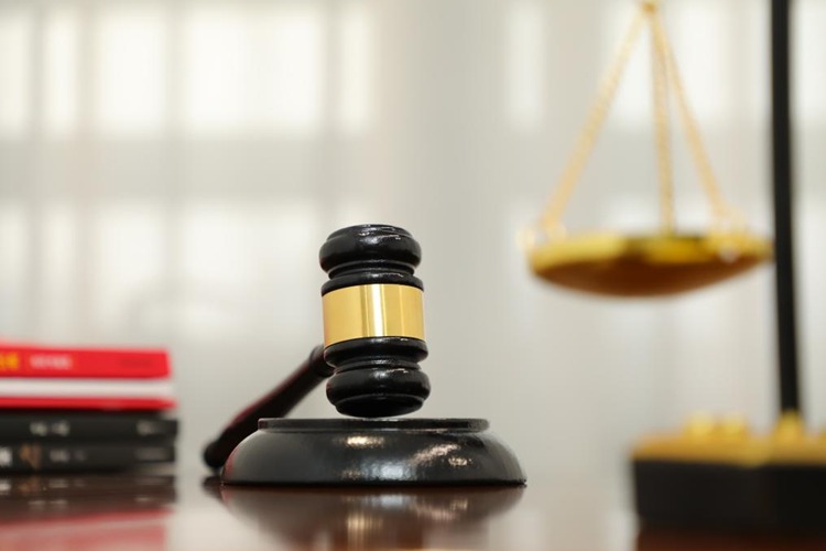 冠领律师代理安徽亳州诈骗罪、偷越国(边)境罪案获减轻处罚 冠领律师代理安徽亳州诈骗罪、偷越国(边)境罪案获减轻处罚